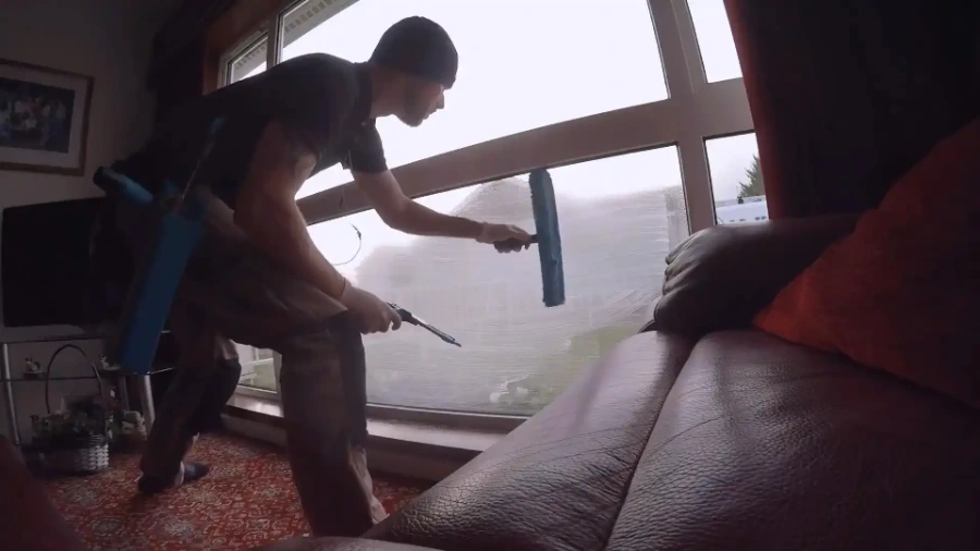 Interior Window Cleaning San Clemente Professional interior window cleaning in a San Clemente home